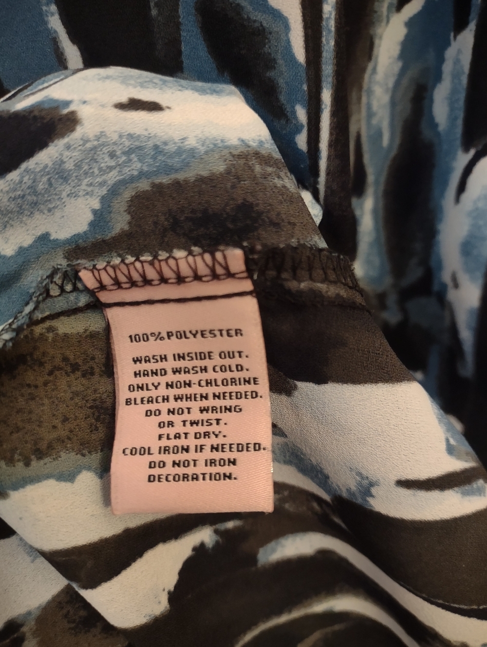 Juicy Couture Blue Abstract Print Rhinestone Keyhole Bell Sleeve Blouse Large - Picture 9 of 13